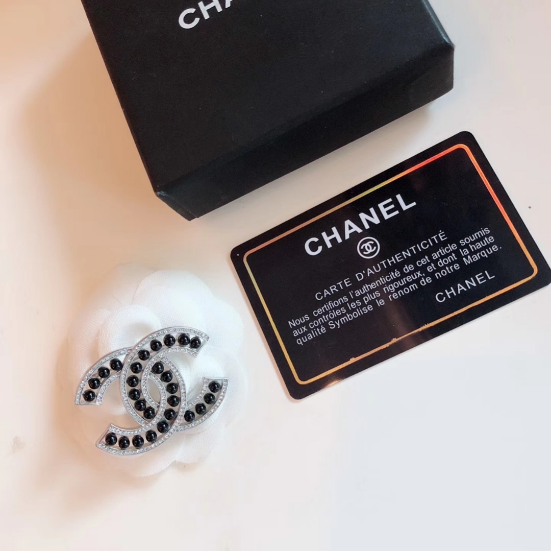 CHANEL(シャネル) 超美品 ココマークブローチ FF