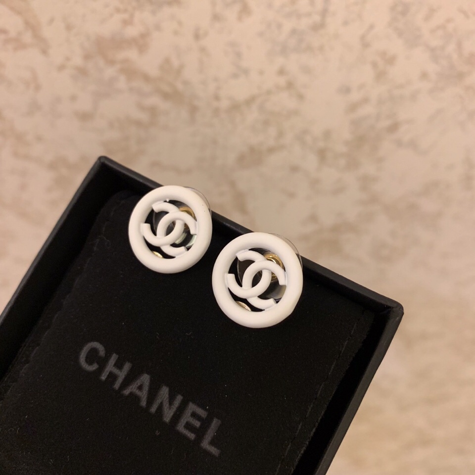 CHANEL(シャネル)人気商品 ピアス イアリング FF