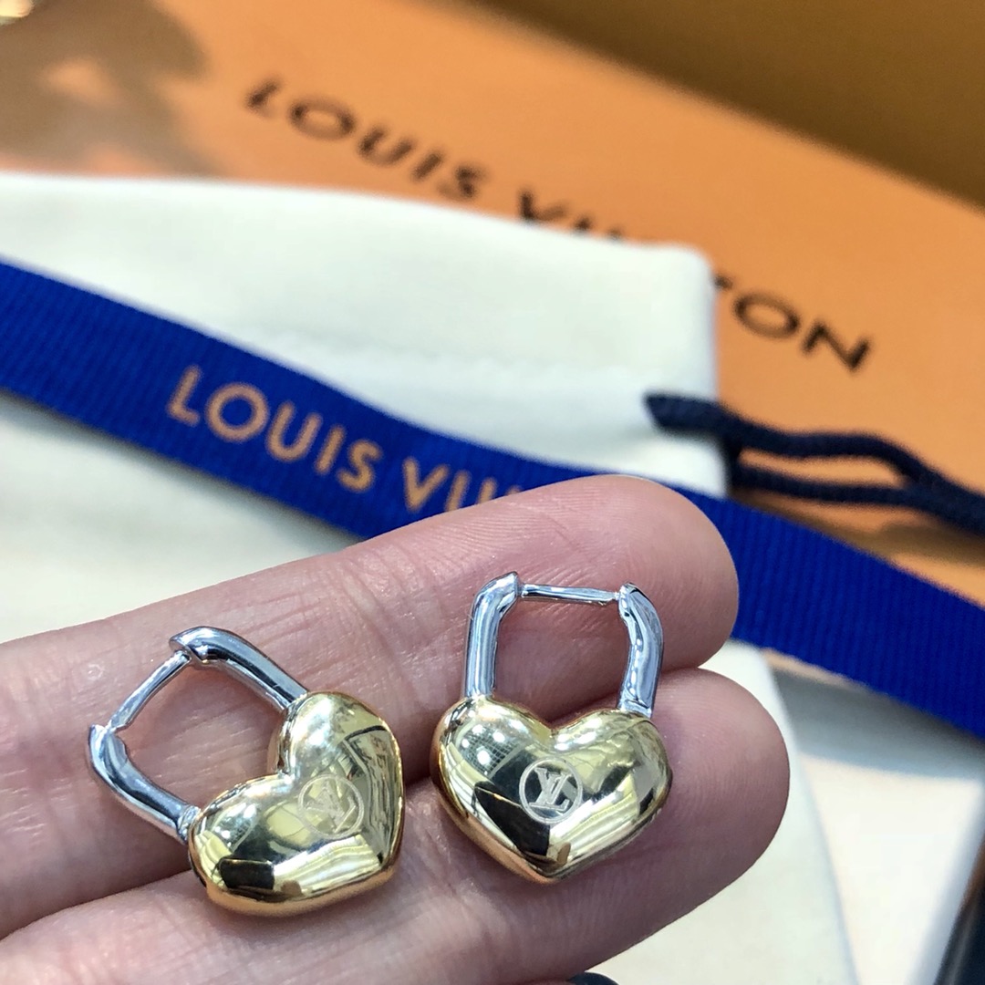 LOUIS VUITTON（ルイヴィトン）今季の新作 ピアス イアリング YY