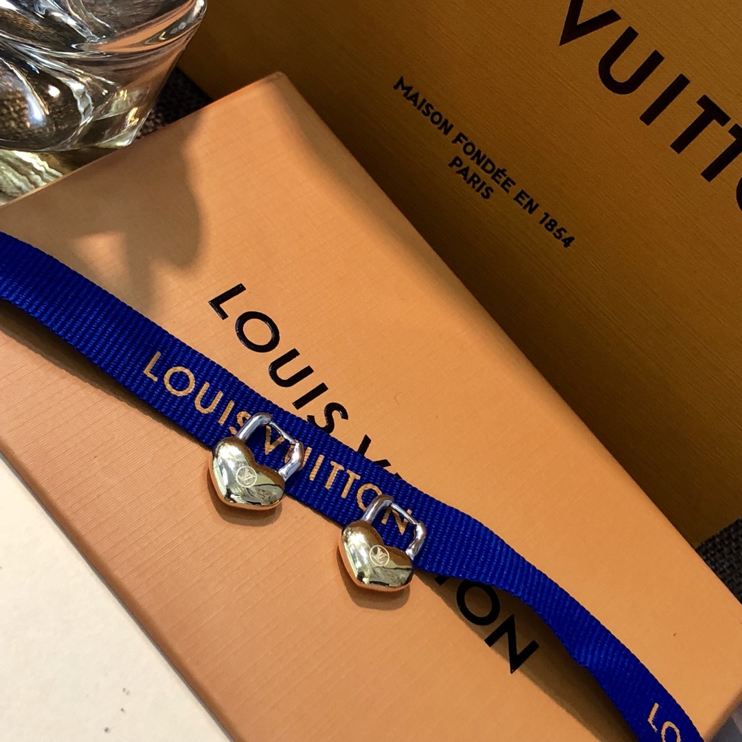 LOUIS VUITTON(ルイヴィトン)今季の新作 ピアス イアリング YY