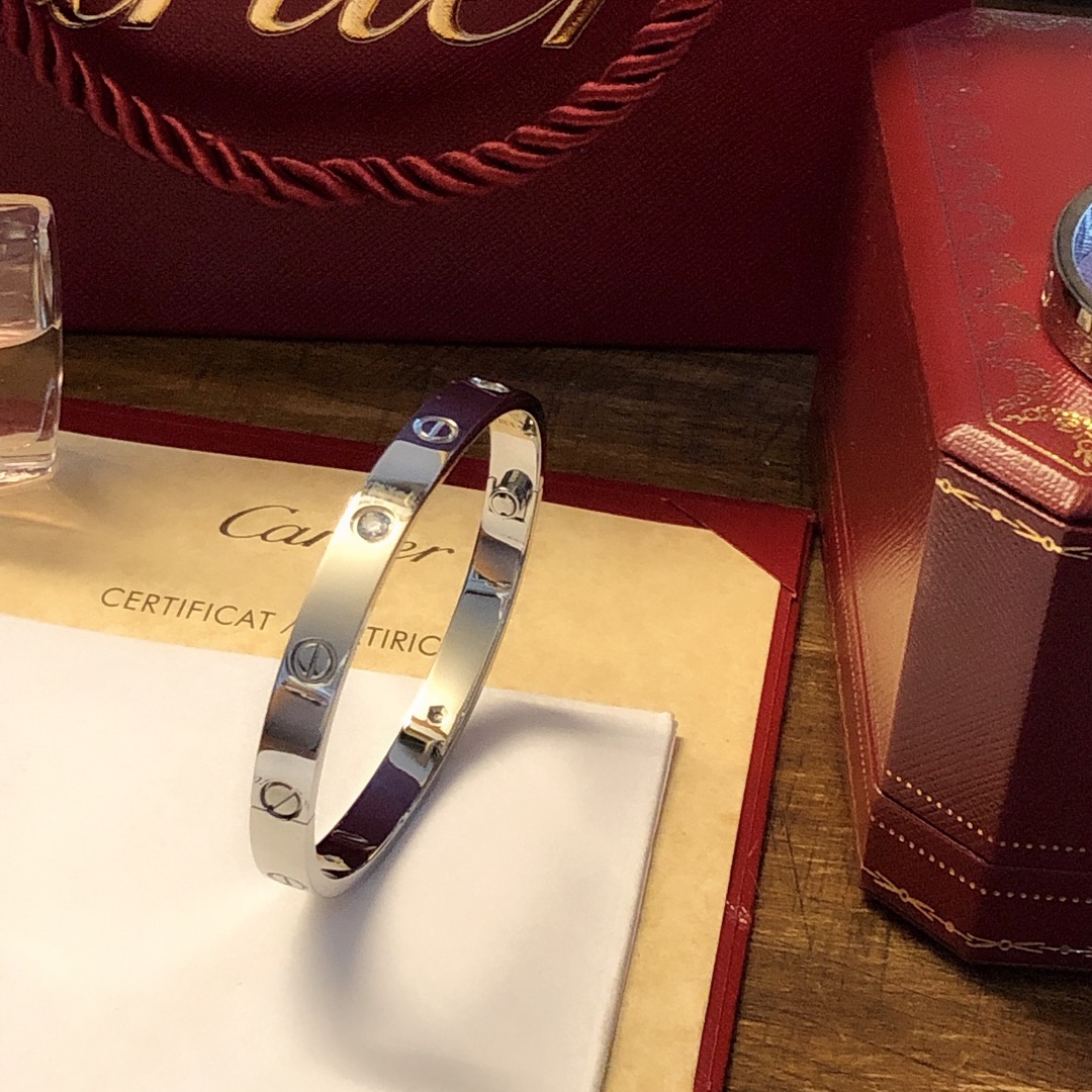 Cartier (カルティエ) 2019新作 ブレスレット.カフブレス YL