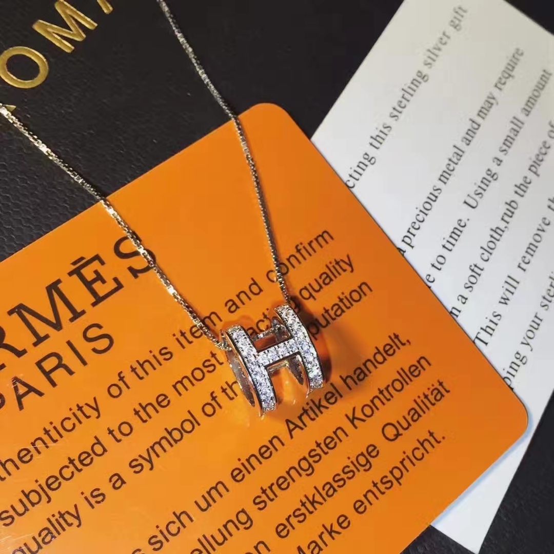 HERMES/エルメス ネックレス.ペンダント 秋冬新作