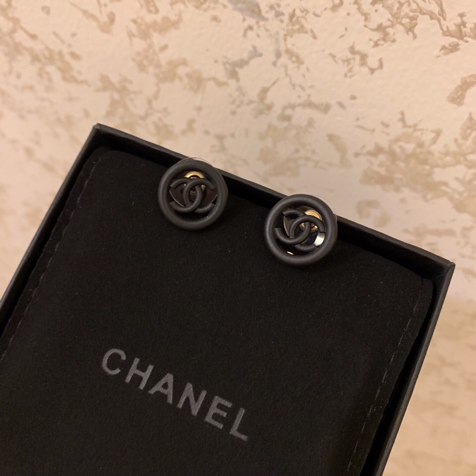 CHANEL(シャネル)人気商品 ピアス イアリング FF