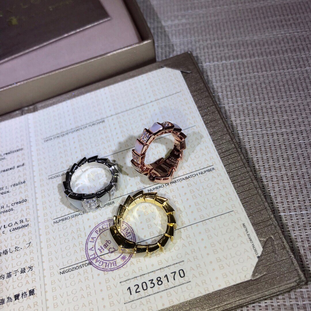 BVLGARI(ブルガリ)人気商品 ブレスレット.カフブレス YY