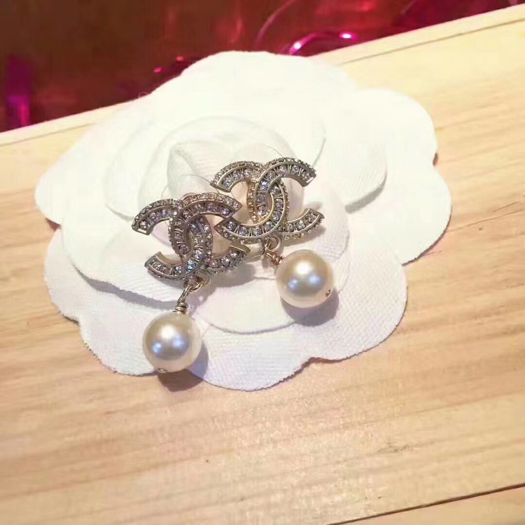 CHANEL(シャネル)人気商品 ピアス イアリング FF