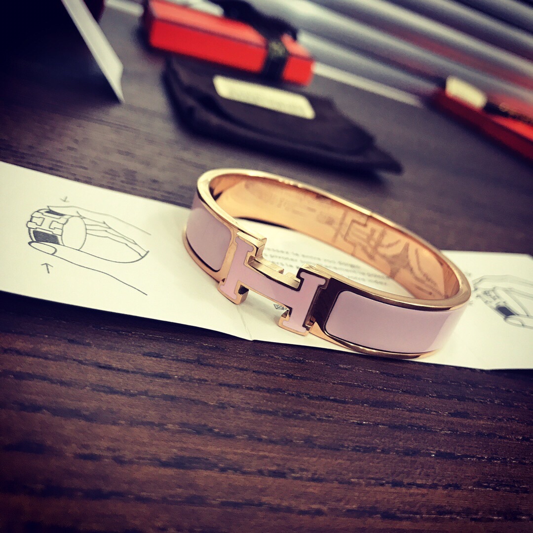 HERMES/エルメス 今季の新作 ブレスレット.カフブレス