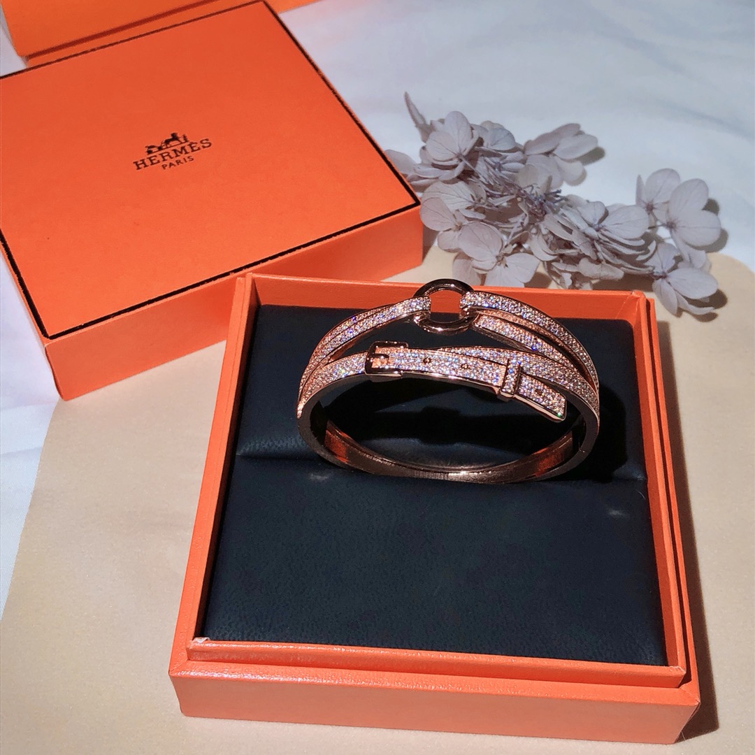HERMES/エルメス 今季の新作 ブレスレット.カフブレス