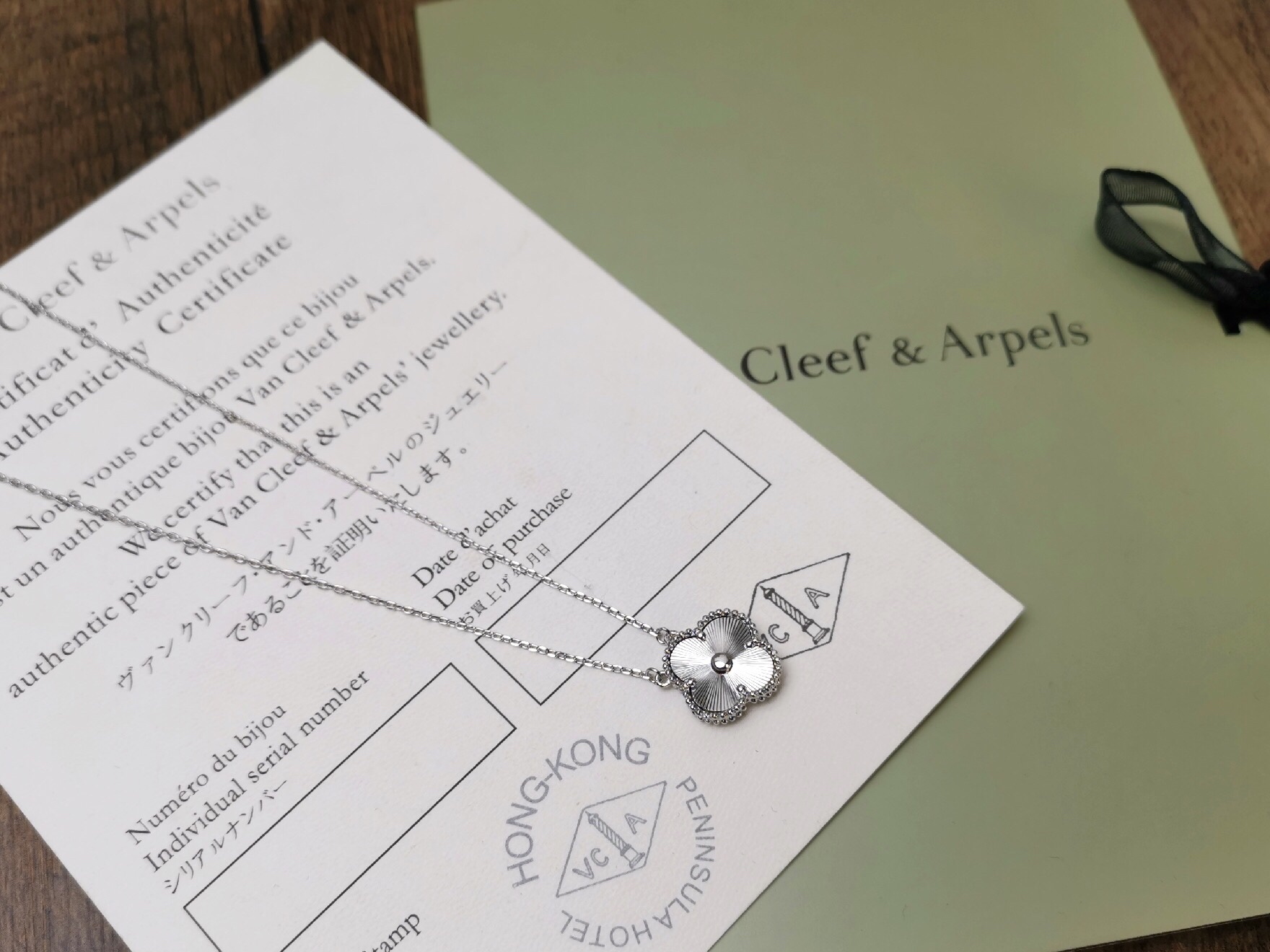 ヴァンクリーフ&アーペル人気商品 ネックレス. ペンダント YX