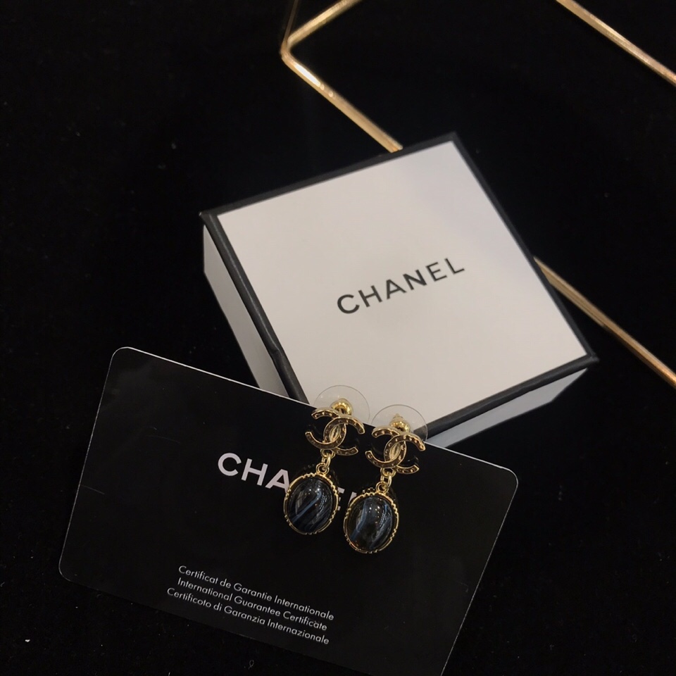 CHANEL(シャネル)人気商品 ピアス イアリング FF