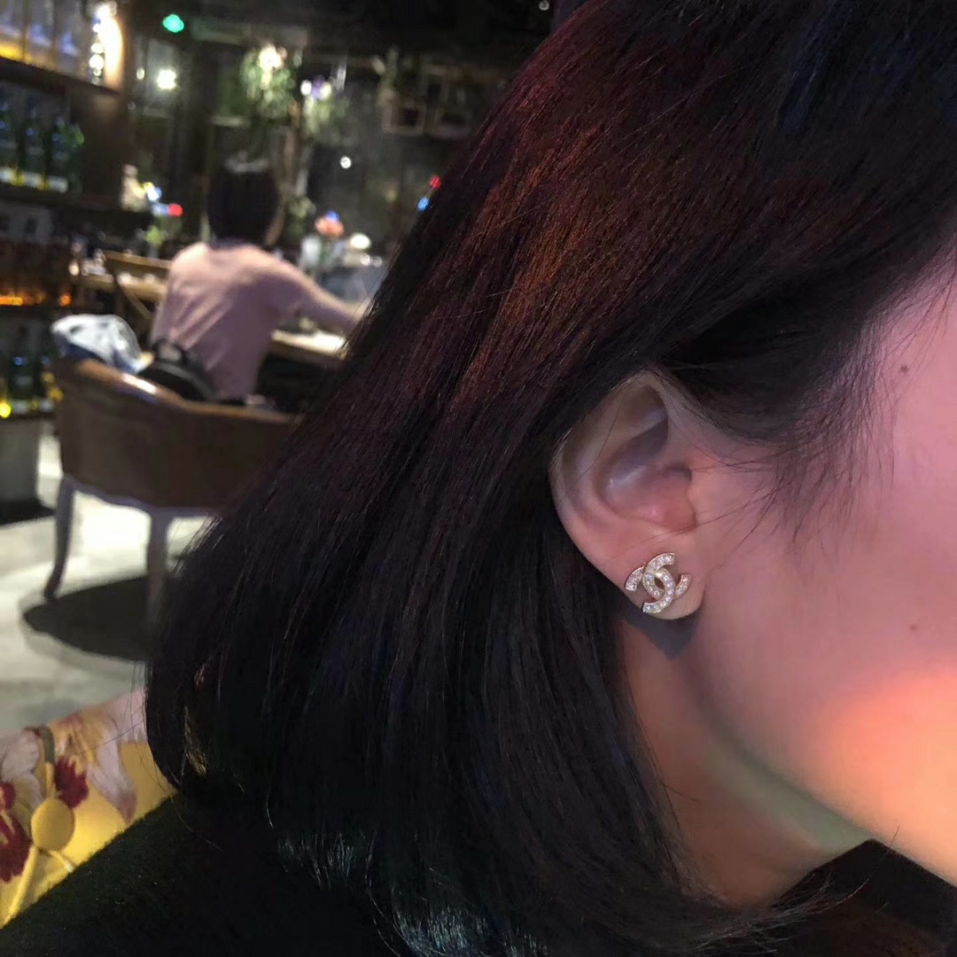 CHANEL(シャネル)最新作 ピアス イアリング SL