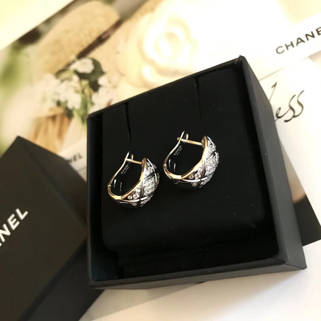 CHANEL(シャネル)人気商品 ピアス イアリング FF