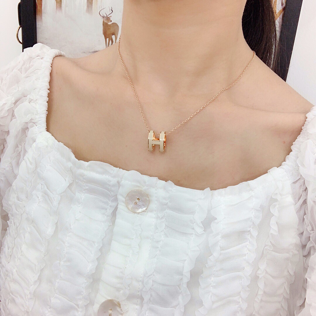 HERMES/エルメス ネックレス.ペンダント 秋冬新作