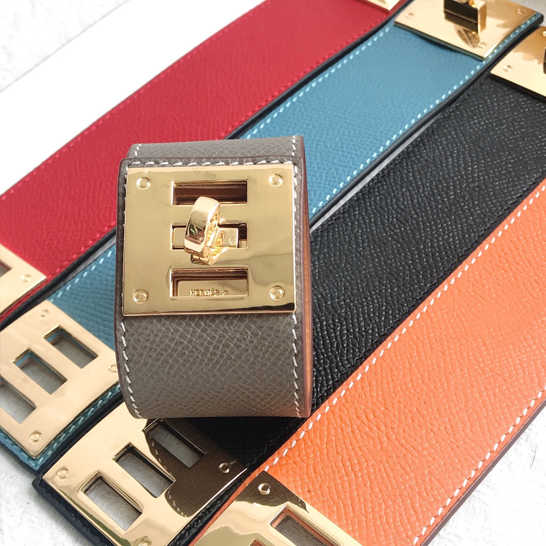 HERMES/エルメス 今季の新作 ブレスレット.カフブレス