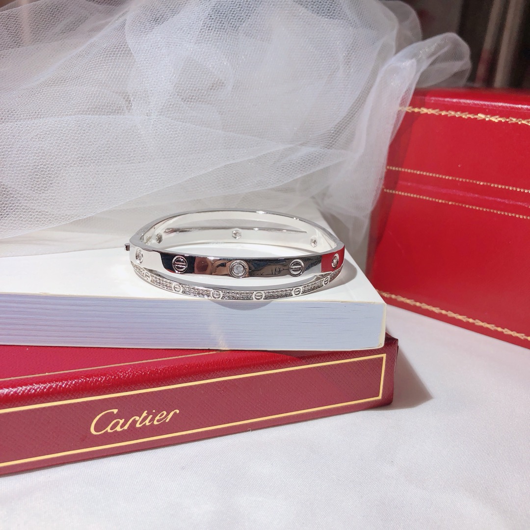 Cartier (カルティエ) 2019新作 ブレスレット.カフブレス YL