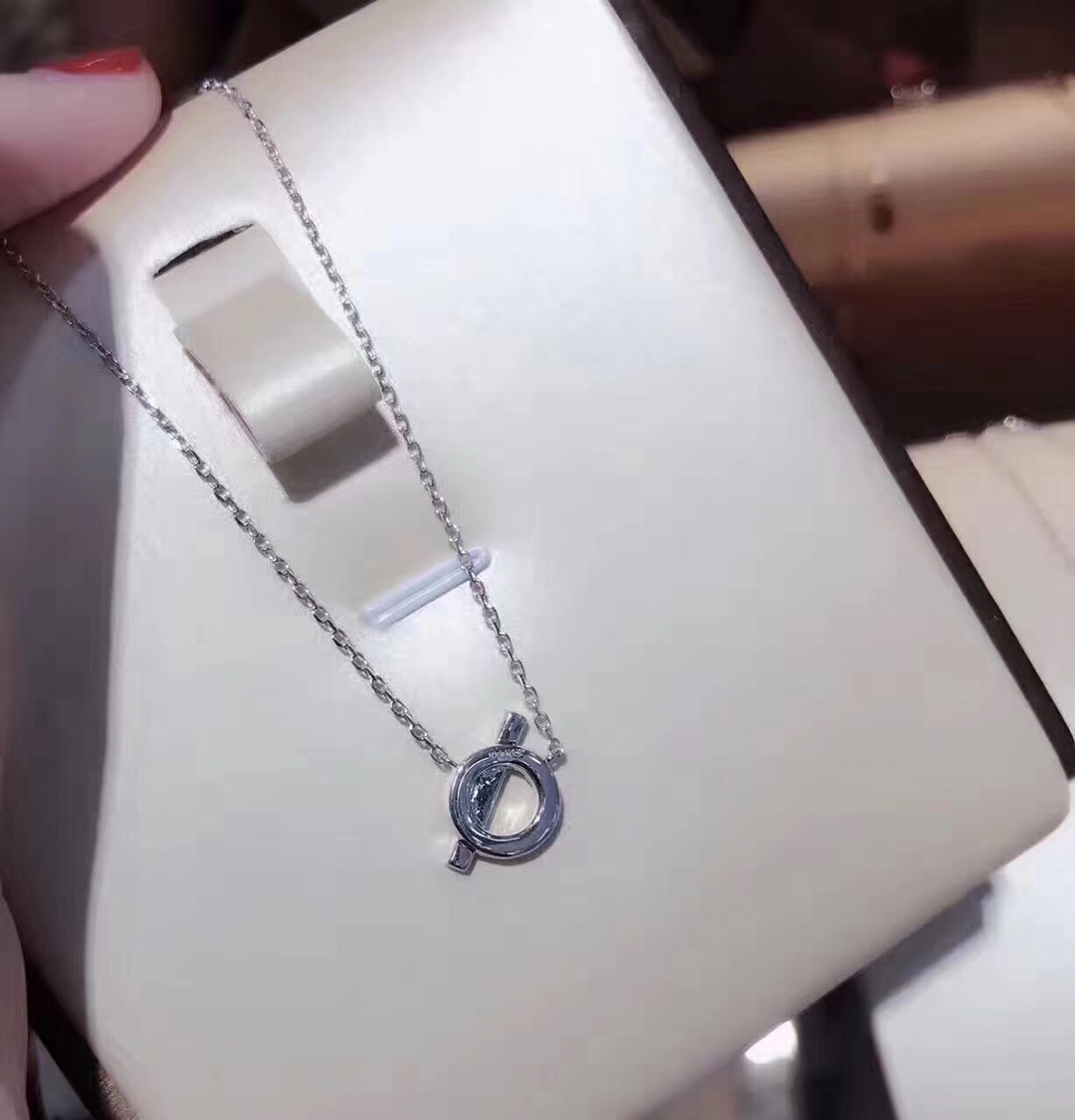 HERMES/エルメス ネックレス.ペンダント 秋冬新作