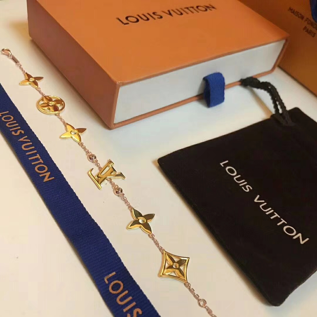 LOUIS VUITTON (ルイヴィトン) 人気商品 ブレスレット.カフブレス YY