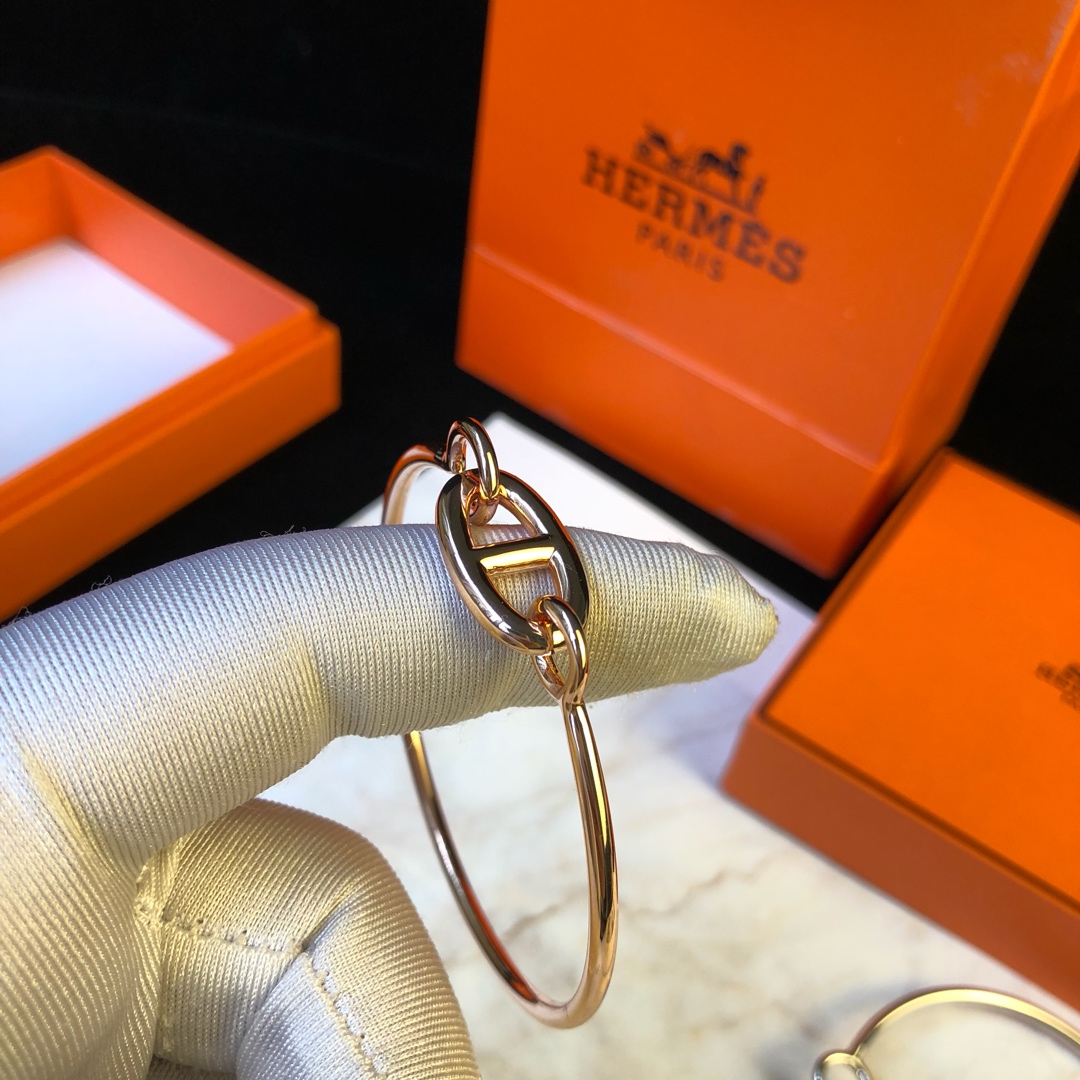 HERMES/エルメス 今季の新作 ブレスレット.カフブレス