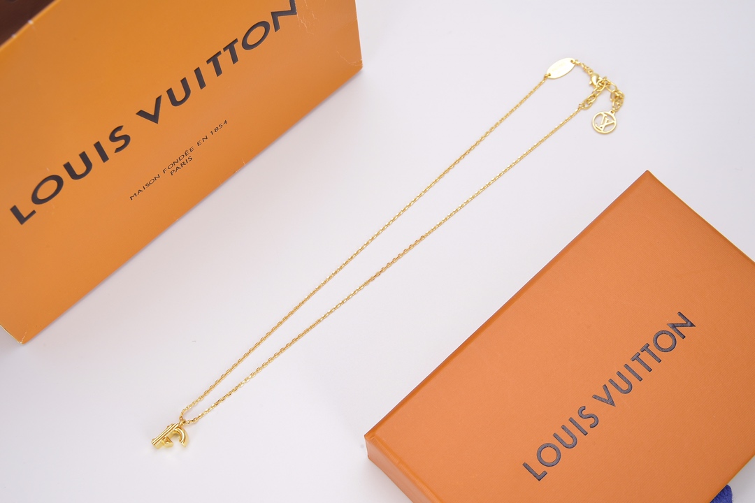 LOUIS VUITTON（ルイヴィトン）新作 ネックレス. ペンダント YX