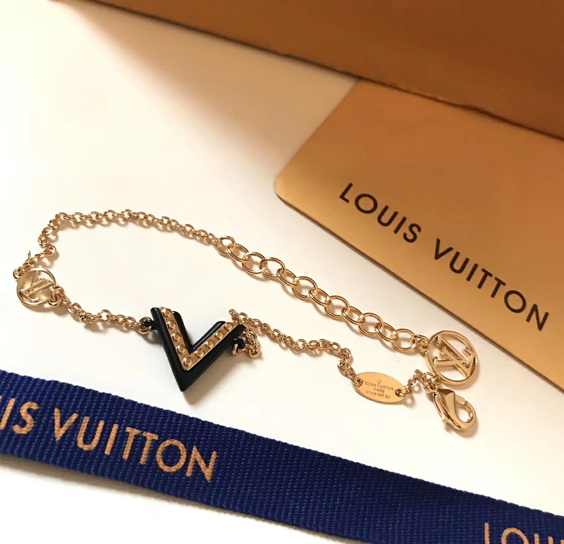 LOUIS VUITTON (ルイヴィトン) 人気商品 ブレスレット.カフブレス ZF