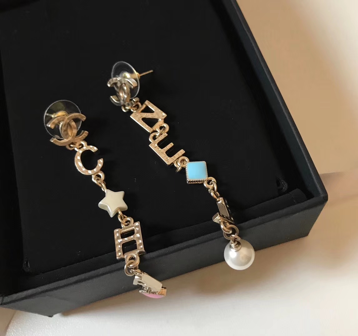 CHANEL(シャネル)人気商品 ピアス イアリング FF
