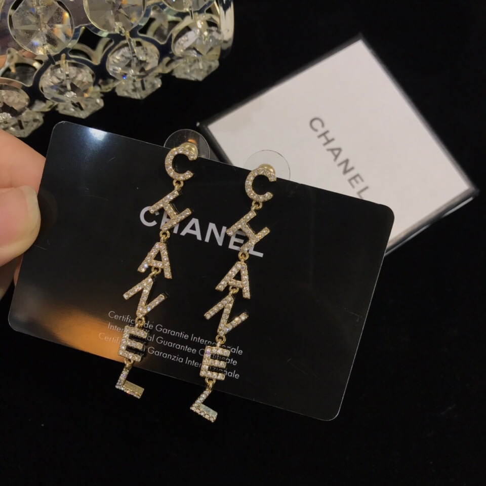 CHANEL(シャネル)人気商品 ピアス イアリング FF