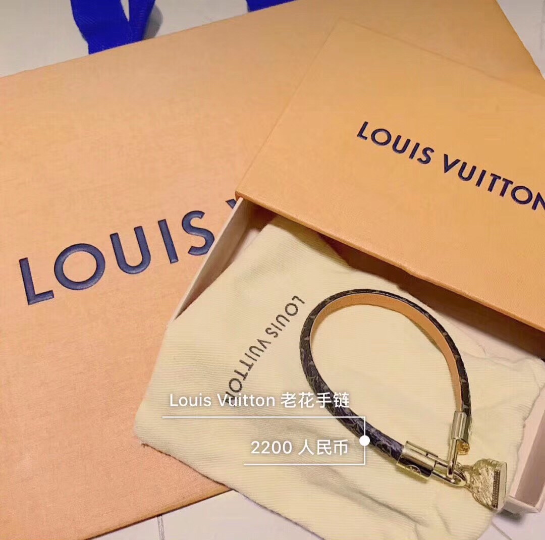 LOUIS VUITTON (ルイヴィトン) 人気商品 ブレスレット.カフブレス YL