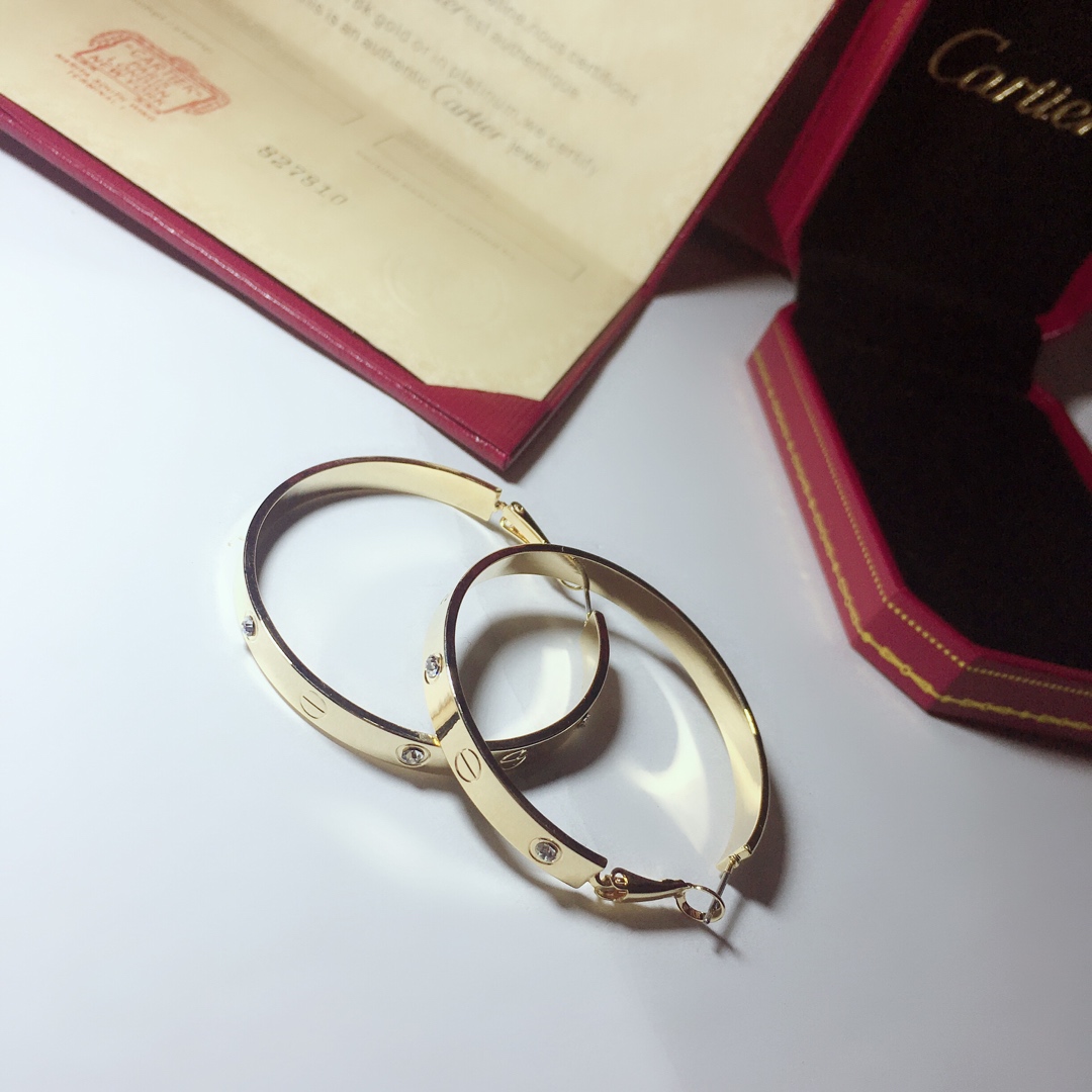 Cartier(カルティエ )2019新作 ピアス イアリング QJR