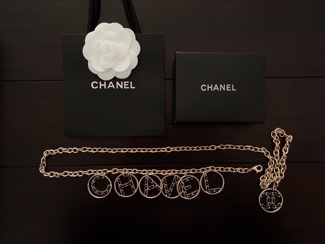 CHANEL (シャネル) 2019新作チェーンシ 小物 FF
