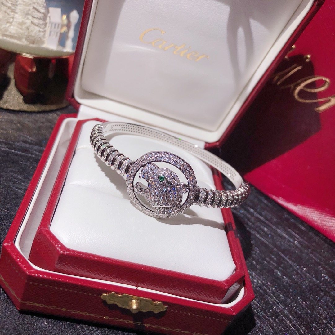 Cartier (カルティエ) 2019新作 ブレスレット.カフブレス QJR