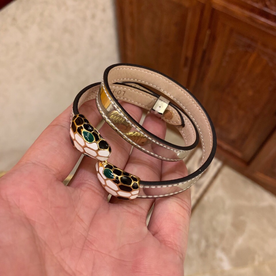BVLGARI(ブルガリ)人気商品 ブレスレット.カフブレス YX