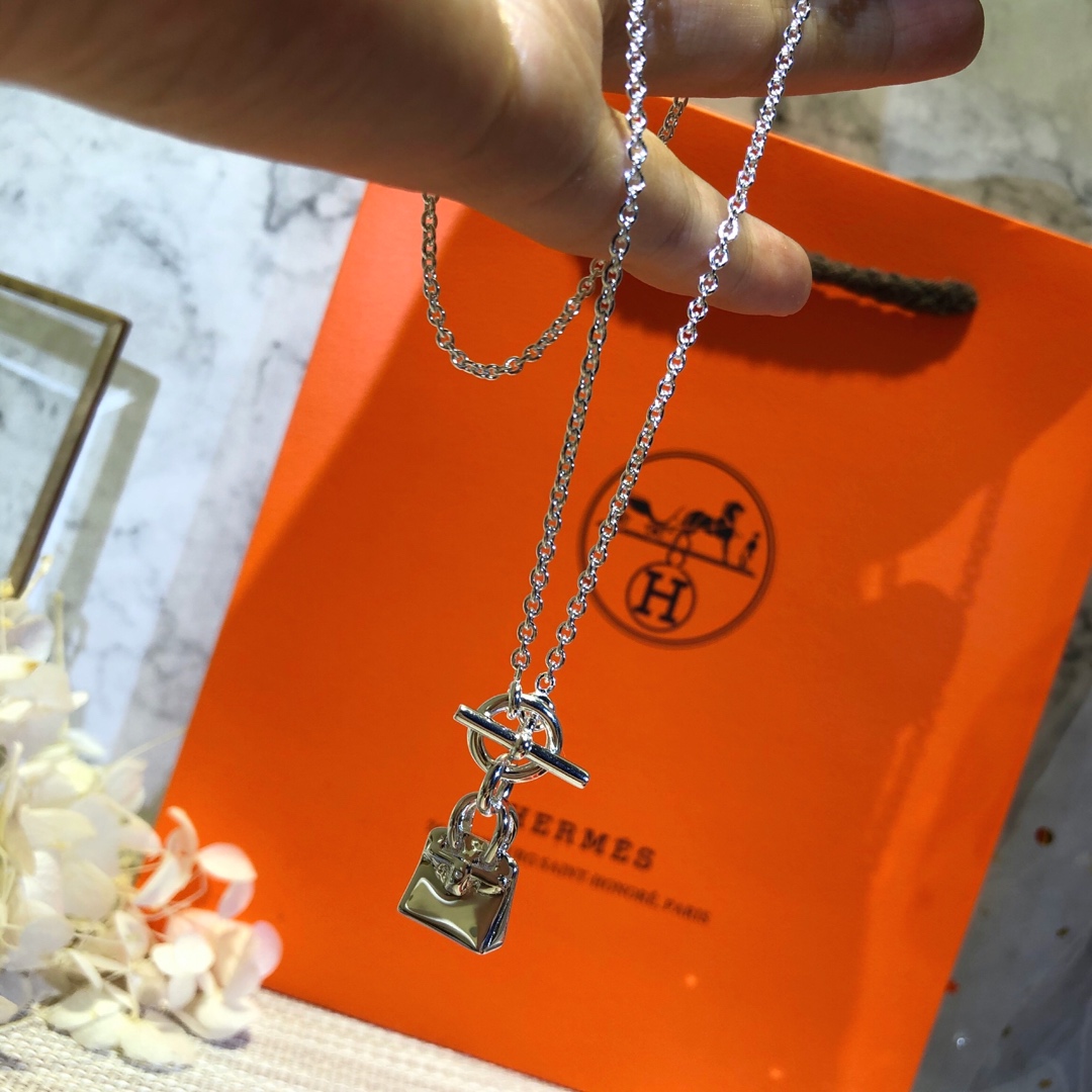 HERMES/エルメス ネックレス.ペンダント 秋冬新作
