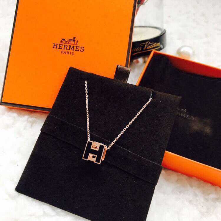 HERMES/エルメス ネックレス.ペンダント 秋冬新作