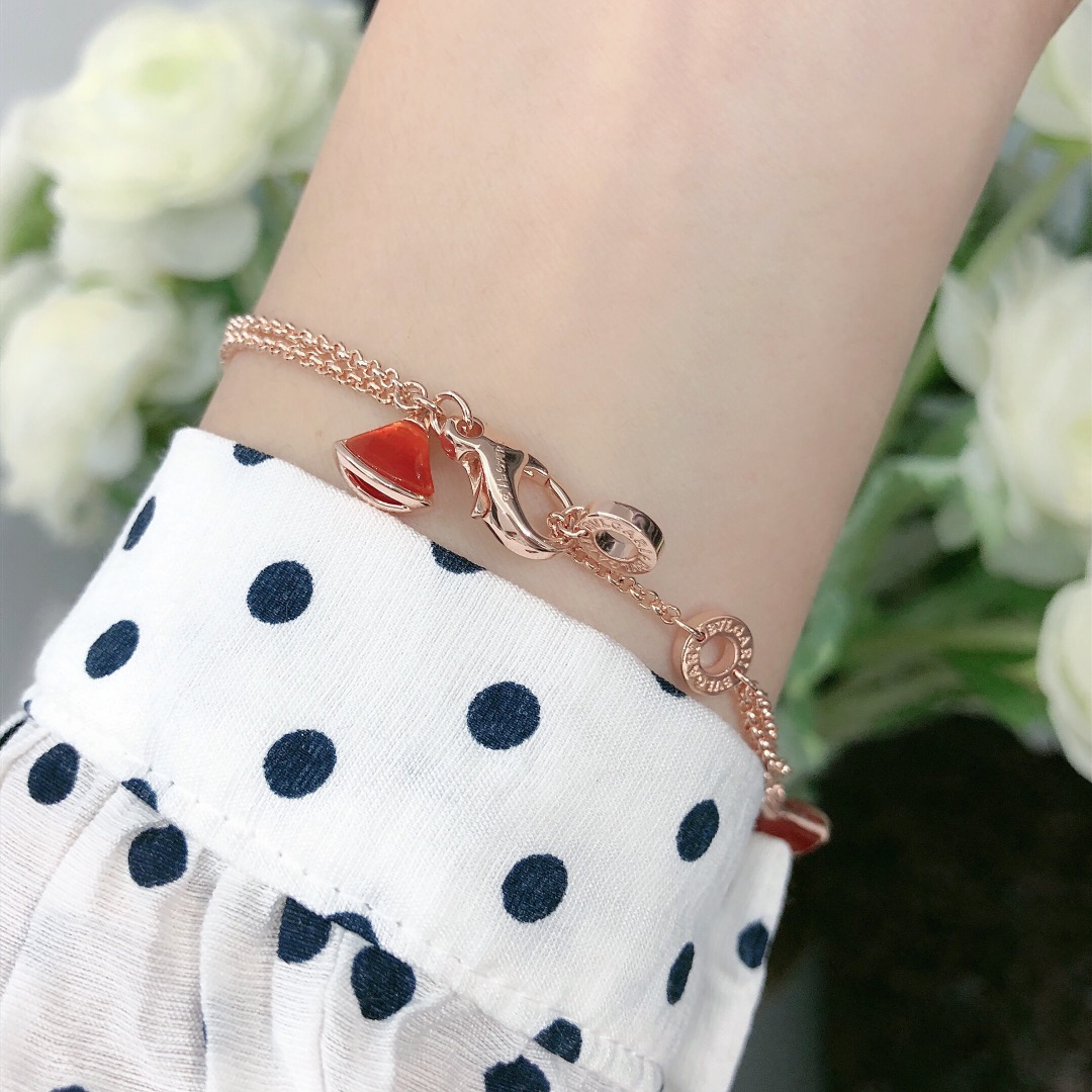BVLGARI(ブルガリ)人気商品 ブレスレット.カフブレス YY