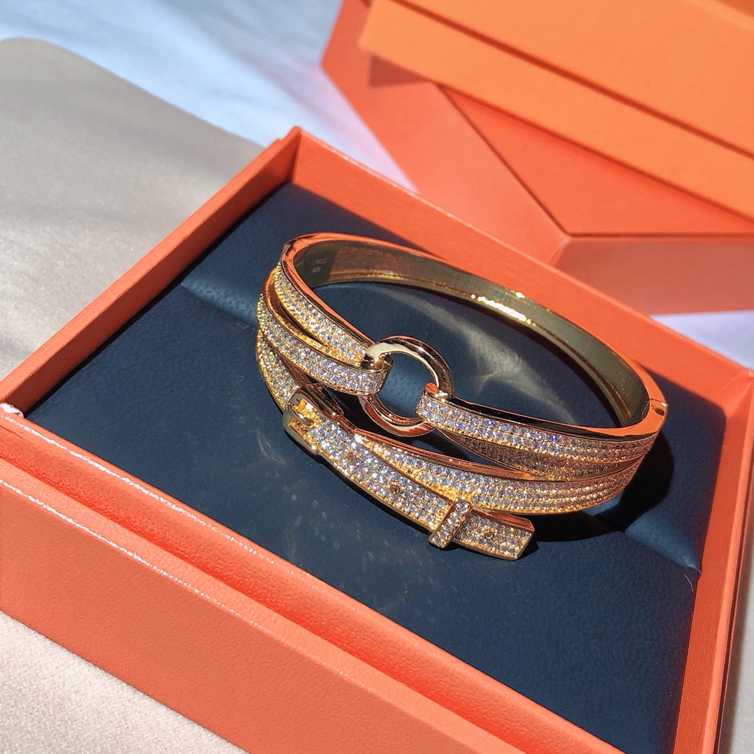 HERMES/エルメス 今季の新作 ブレスレット.カフブレス