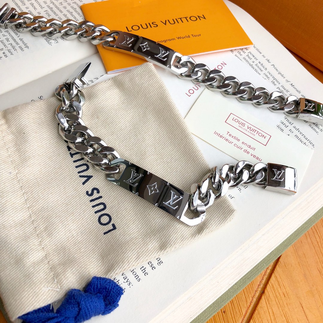 LOUIS VUITTON (ルイヴィトン) 人気商品 男女兼用ブレスレット.カフブレス YY