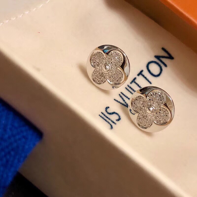 LOUIS VUITTON（ルイヴィトン）今季の新作 ピアス イアリング YX