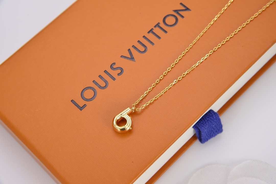 LOUIS VUITTON（ルイヴィトン）新作 ネックレス. ペンダント YX