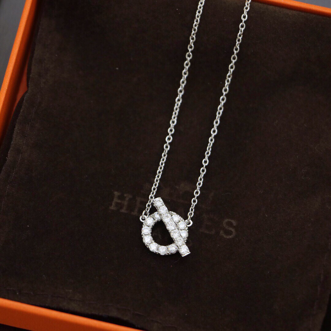 HERMES/エルメス ネックレス.ペンダント 秋冬新作