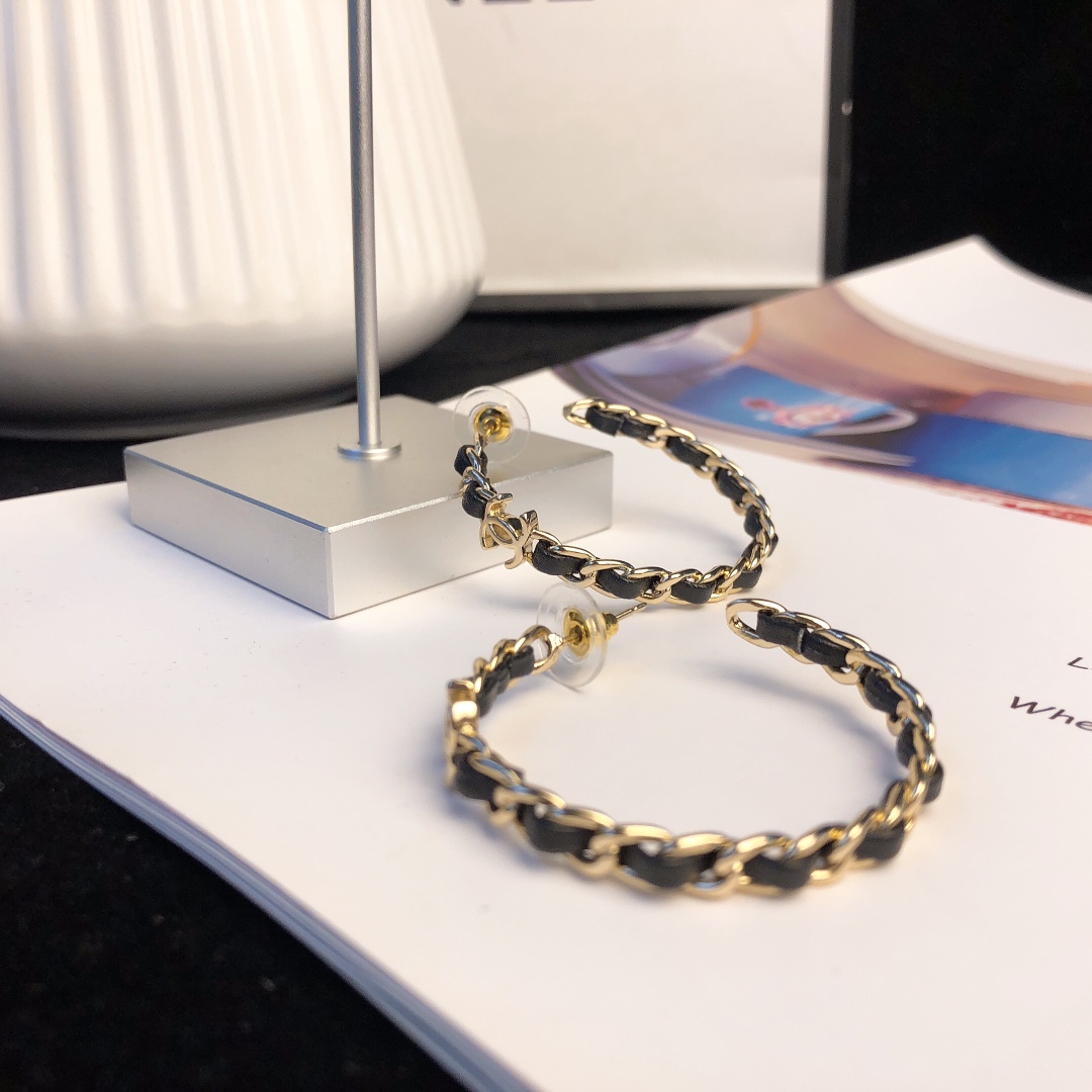 CHANEL(シャネル)人気商品 ピアス イアリング FF