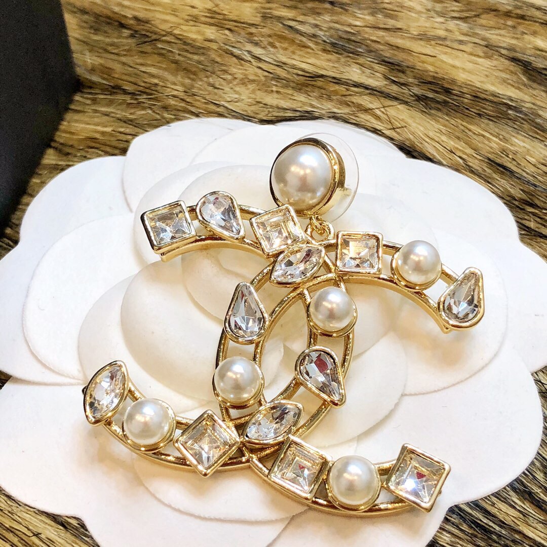 CHANEL(シャネル)人気商品 ピアス イアリング FF