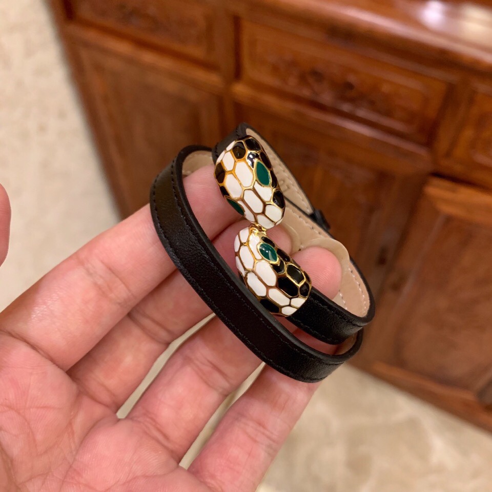 BVLGARI(ブルガリ)人気商品 ブレスレット.カフブレス YX
