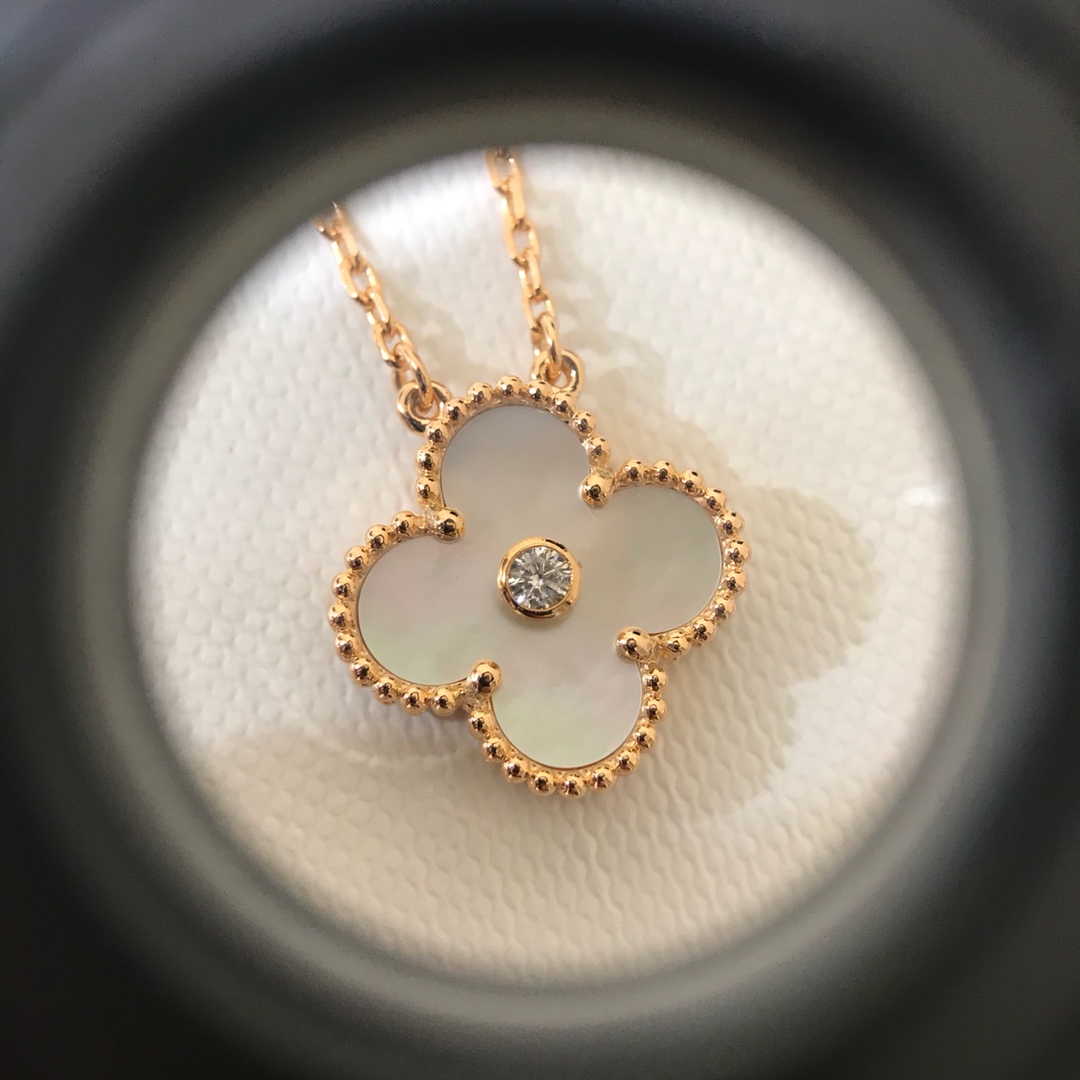 ヴァンクリーフ＆アーペル人気商品 ネックレス. ペンダント YY