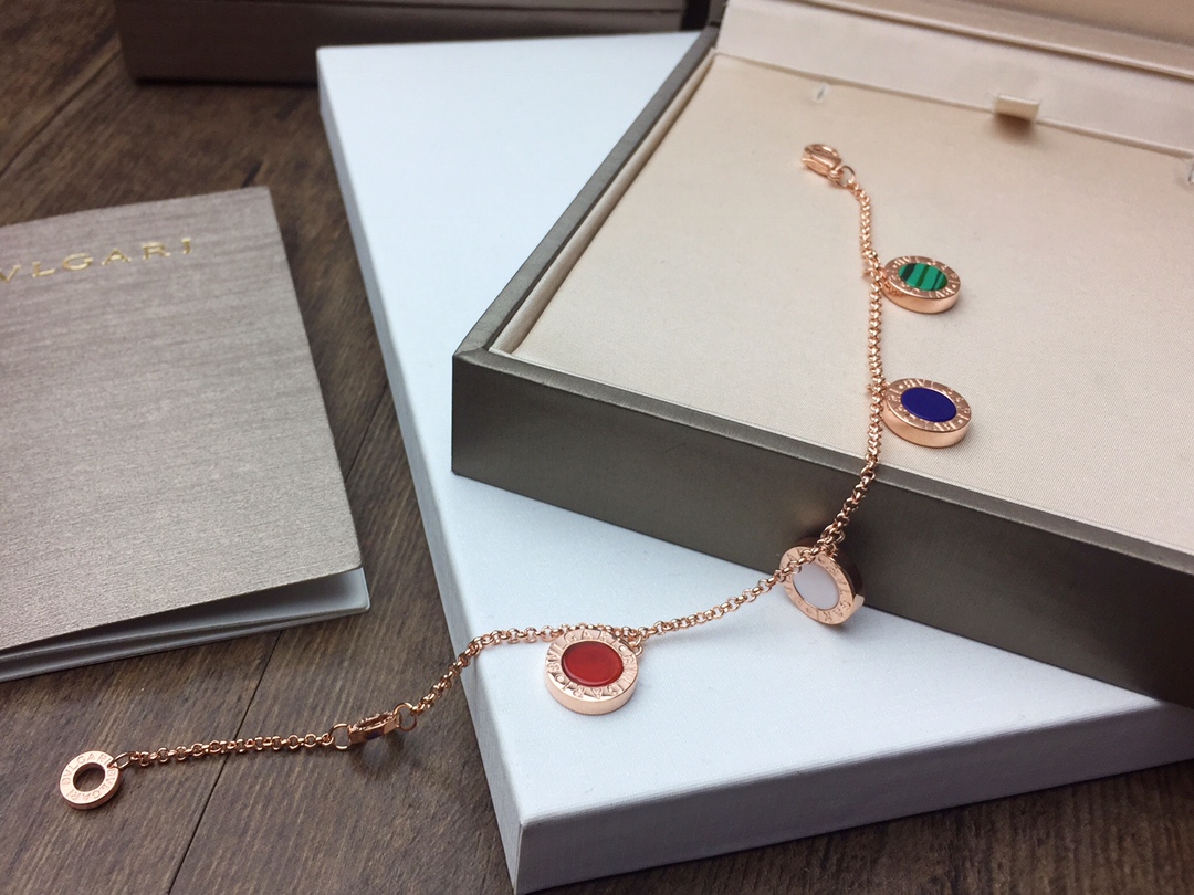 BVLGARI（ブルガリ）人気商品 ブレスレット.カフブレス YX