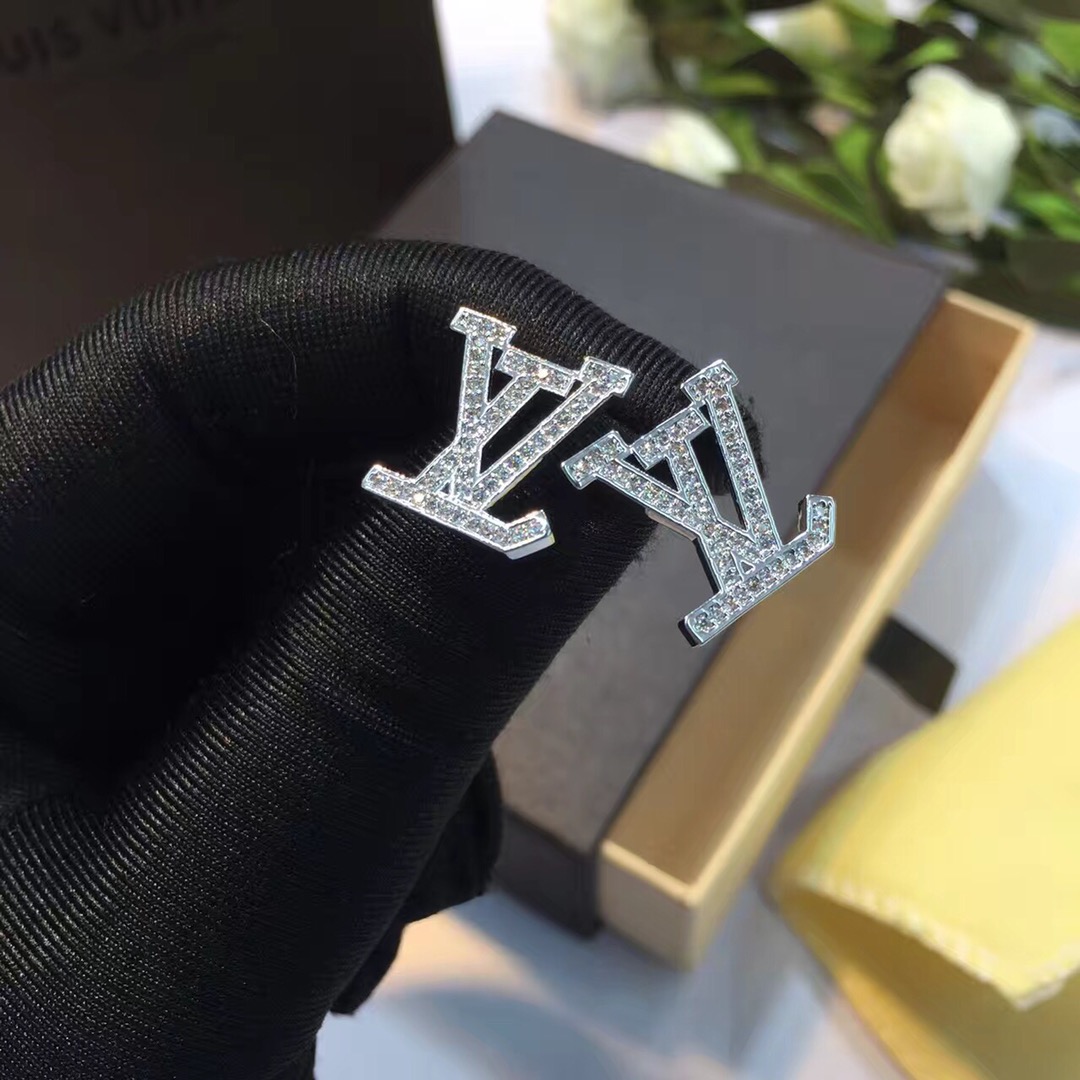 LOUIS VUITTON(ルイヴィトン)今季の新作 ピアス イアリング YX