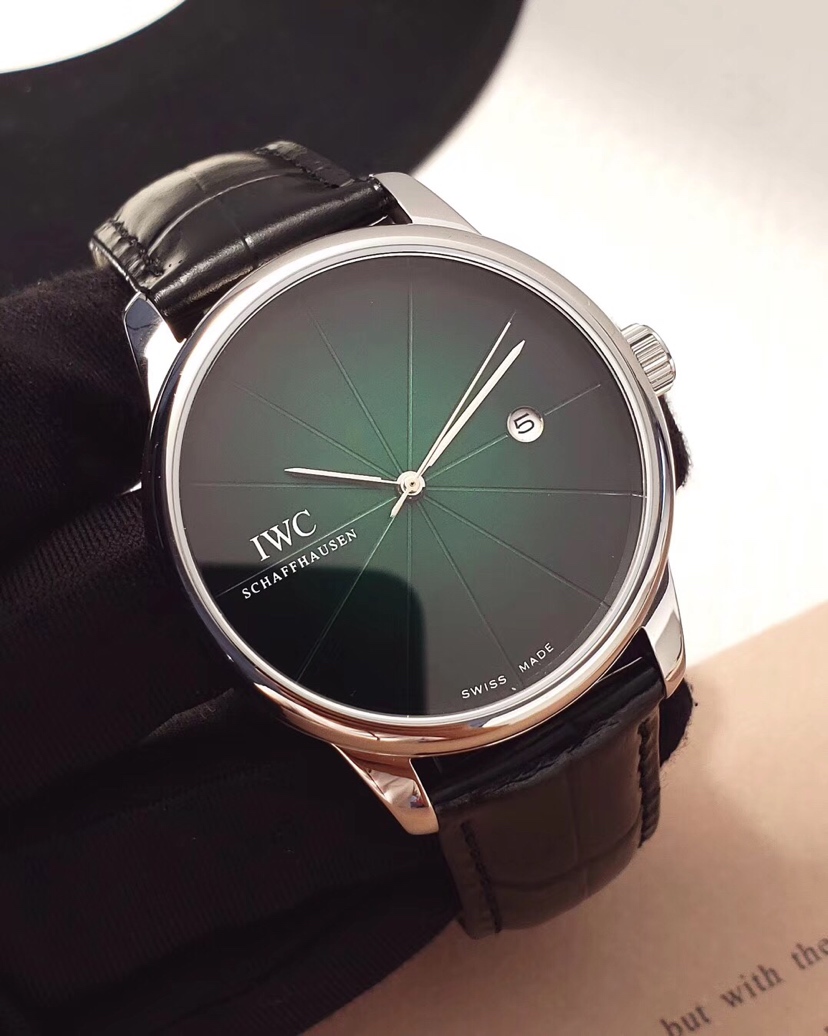 IWC(アイダブリューシー) 腕時計 自動巻き 40mm メンズ IWC