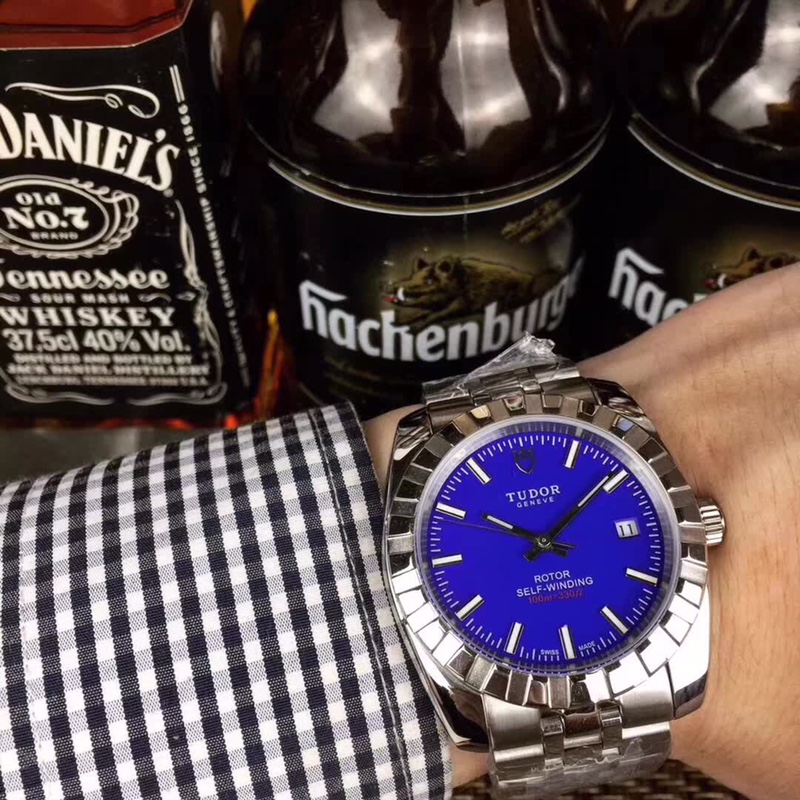 チュードル（TUDOR ）メンズ 時計 腕時計 40mm 自動巻き TUD