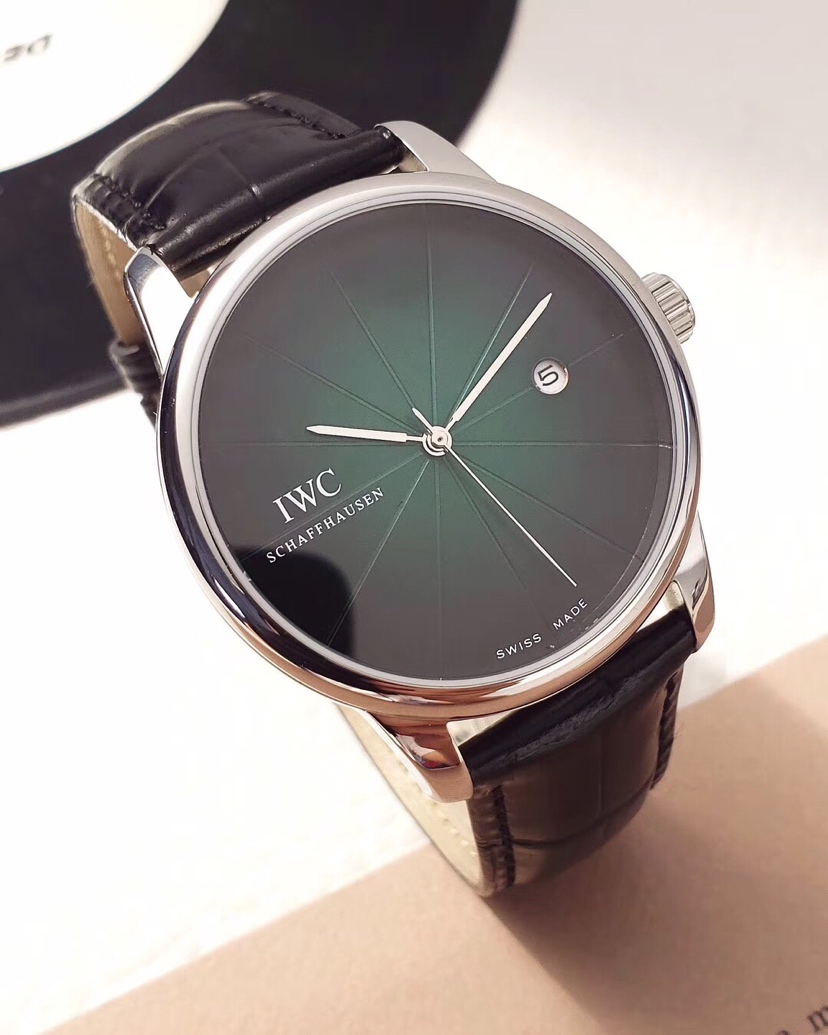 IWC(アイダブリューシー) 腕時計 自動巻き 40mm メンズ IWC
