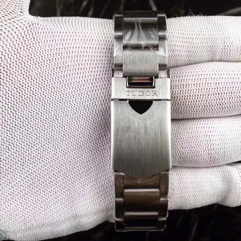 チュードル(TUDOR )メンズ 時計 42mm 自動巻き 腕時計 TUD