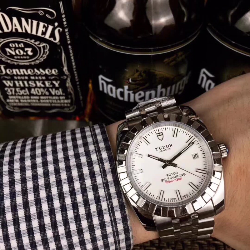 チュードル（TUDOR ）メンズ 時計 腕時計 40mm 自動巻き TUD