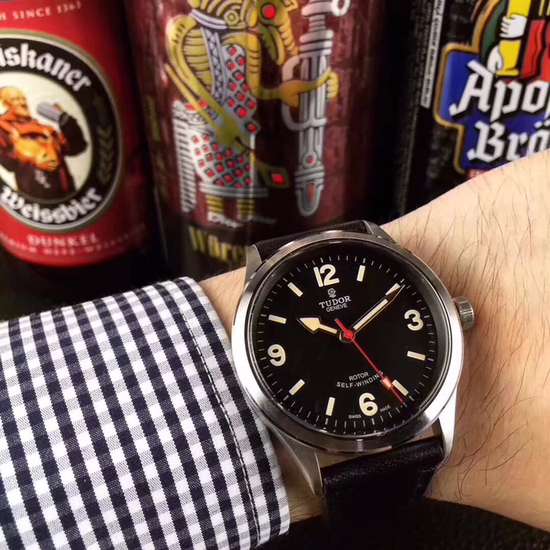 チュードル（TUDOR ）メンズ 時計 腕時計 40mm 値下受付 TUD